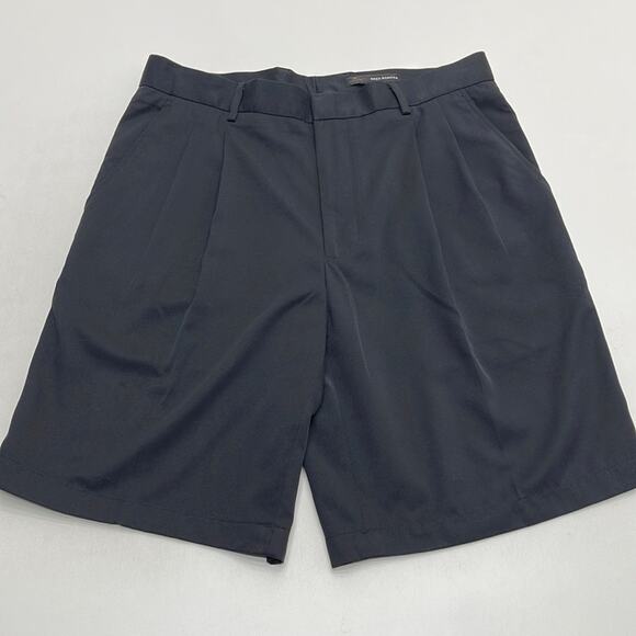 GREG NORMAN GOLF Men’s 34 Black Shark Shorts - Picture 1 of 4